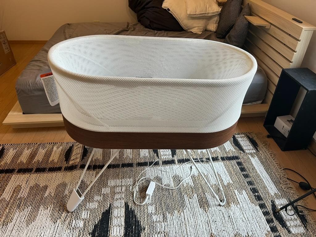 SNOO スマートスリーパー ベビーベッド – 安全