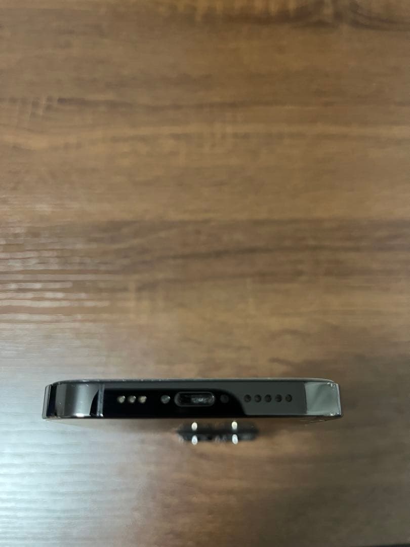 【早い者勝ち】iPhone 14 Pro スペースブラック 本体 背面割れ