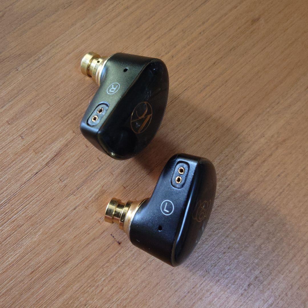 有線ピヤホン3 + 龍柱4.4バランスケーブル