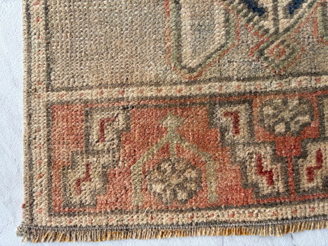 No.4 トルコヴィンテージラグ　102cm×45cm