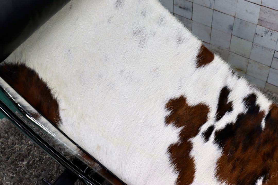 GMFK661○ ル・コルビュジエ LC4 シェーズロング ハラコ イタリア製