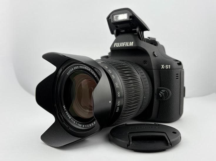 ★極上美品★フジフィルム X-S1★バッテリー、充電器、SDHCカード付★