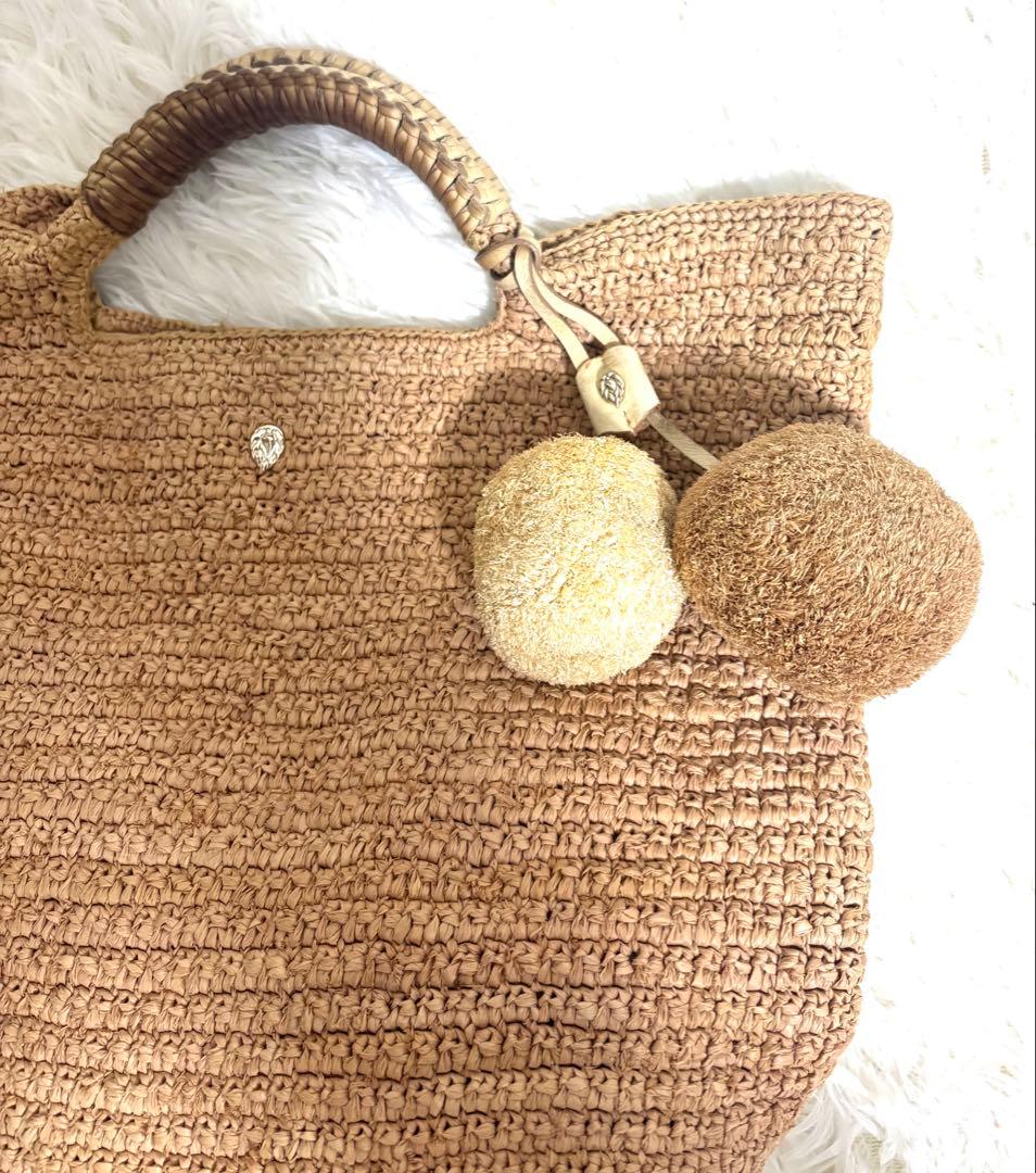 ⭐︎ヘレンカミンスキー⭐︎ ラフィア カゴバッグ チャーム付 かごバッグ