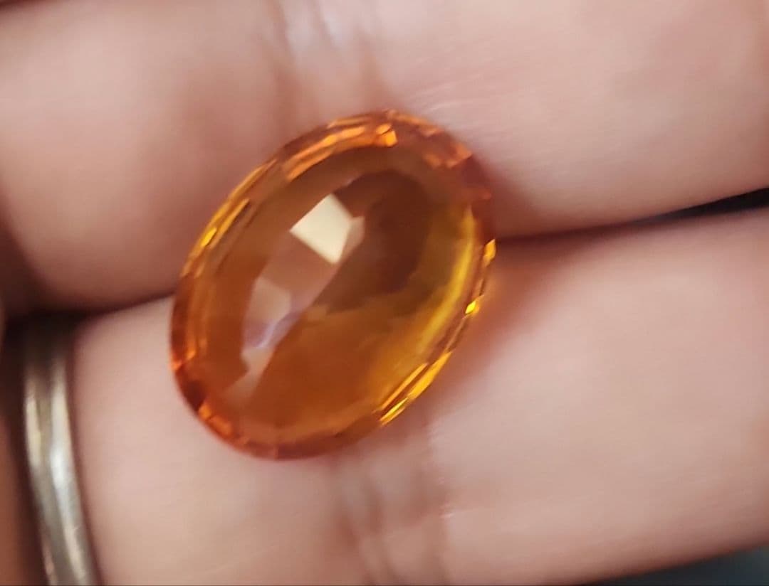宝石キャンディ 特大ゴールデンイエローサファイア 17.365ct
