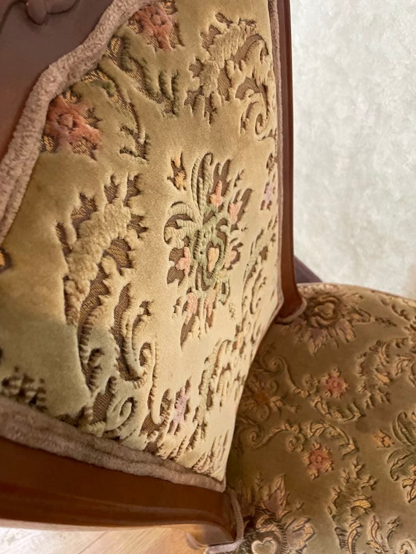 マルニ家具　クラシック ベージュ ファブリック ダイニングチェア　①