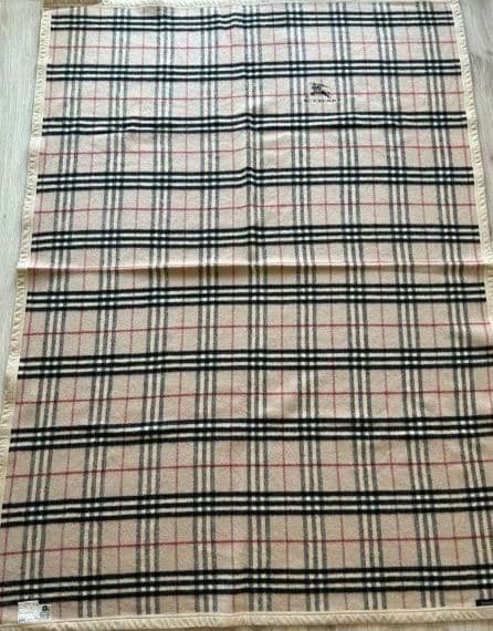 ♥ BURBERRY　毛布　140×200　バーバリー　ウール　タオルケット