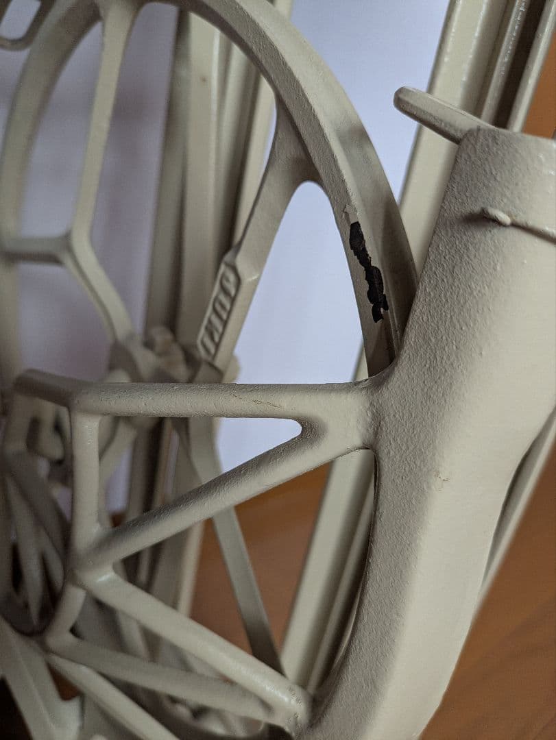 ナチュラル♪JUKI ミシン台　ホワイト　インテリア　アンティーク　脚　白