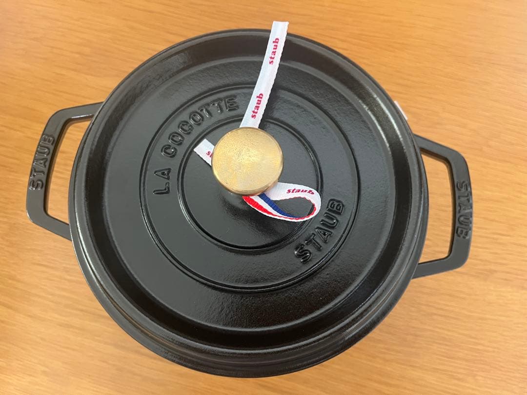新品 STAUB ピコ・ココット ラウンド ブラック 22cm