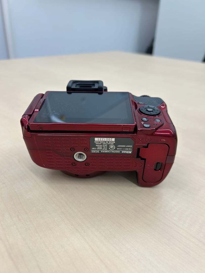 【ジャンク品】Nikonデジタル一眼レフカメラ