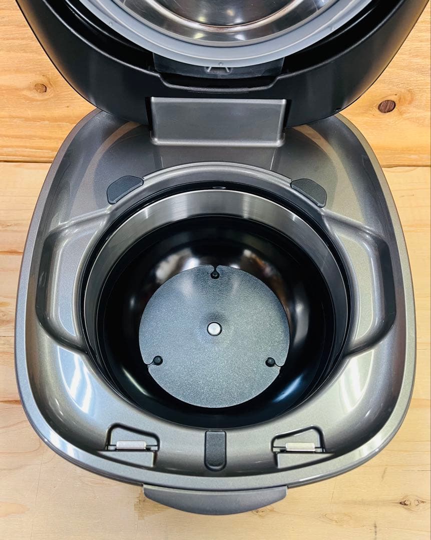 2025年製 TIGER 土鍋圧力IHジャー炊飯器 5.5合 JPL-T100