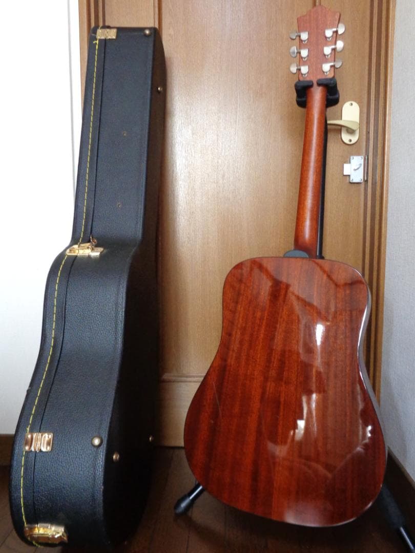 GUILD D-125 NAT　オール単板マホガニー　美品！　純正ハードケース付