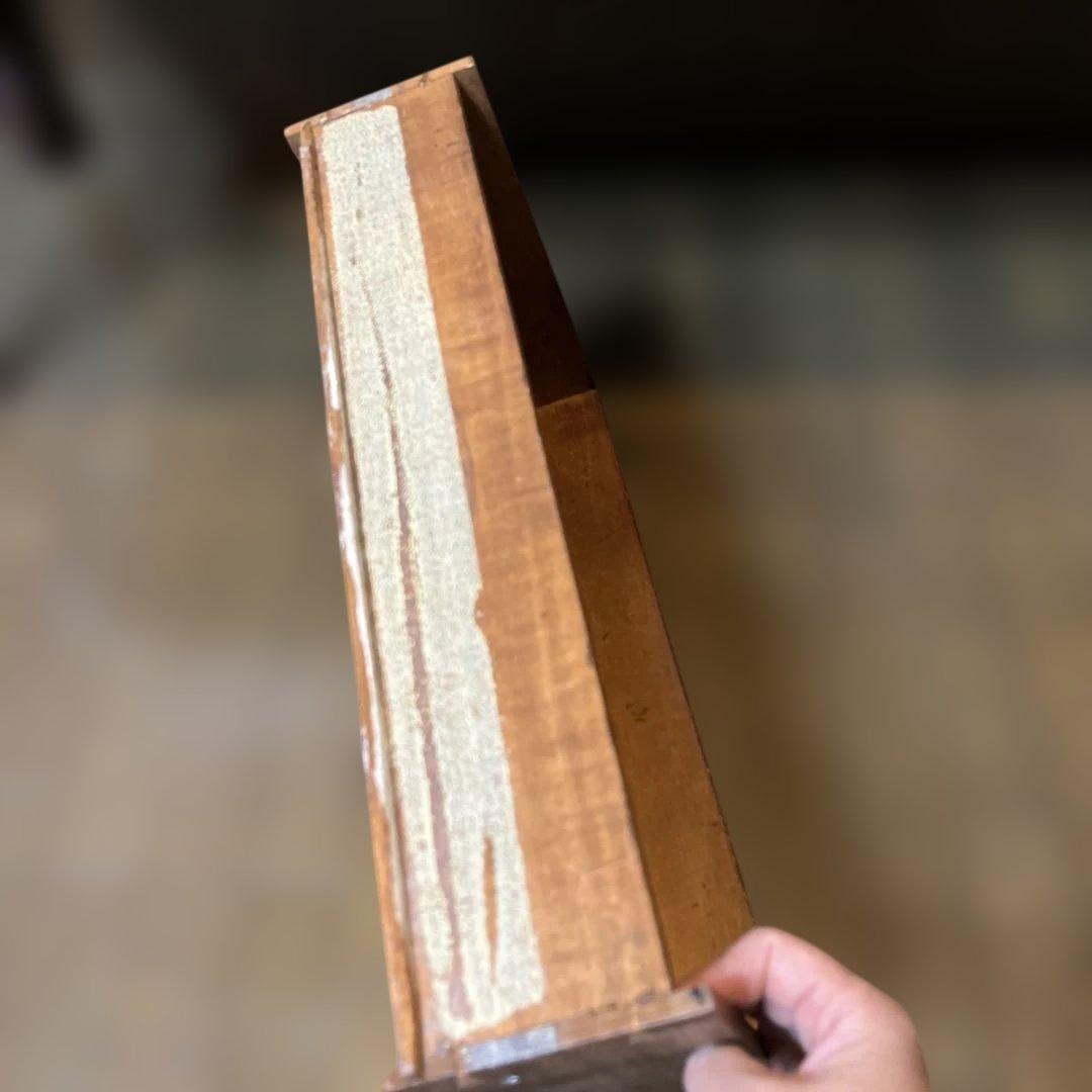 英国アンティーク　木製ガラス扉キャビネット