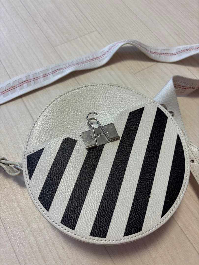 Off-White ストライプ ボディバッグ