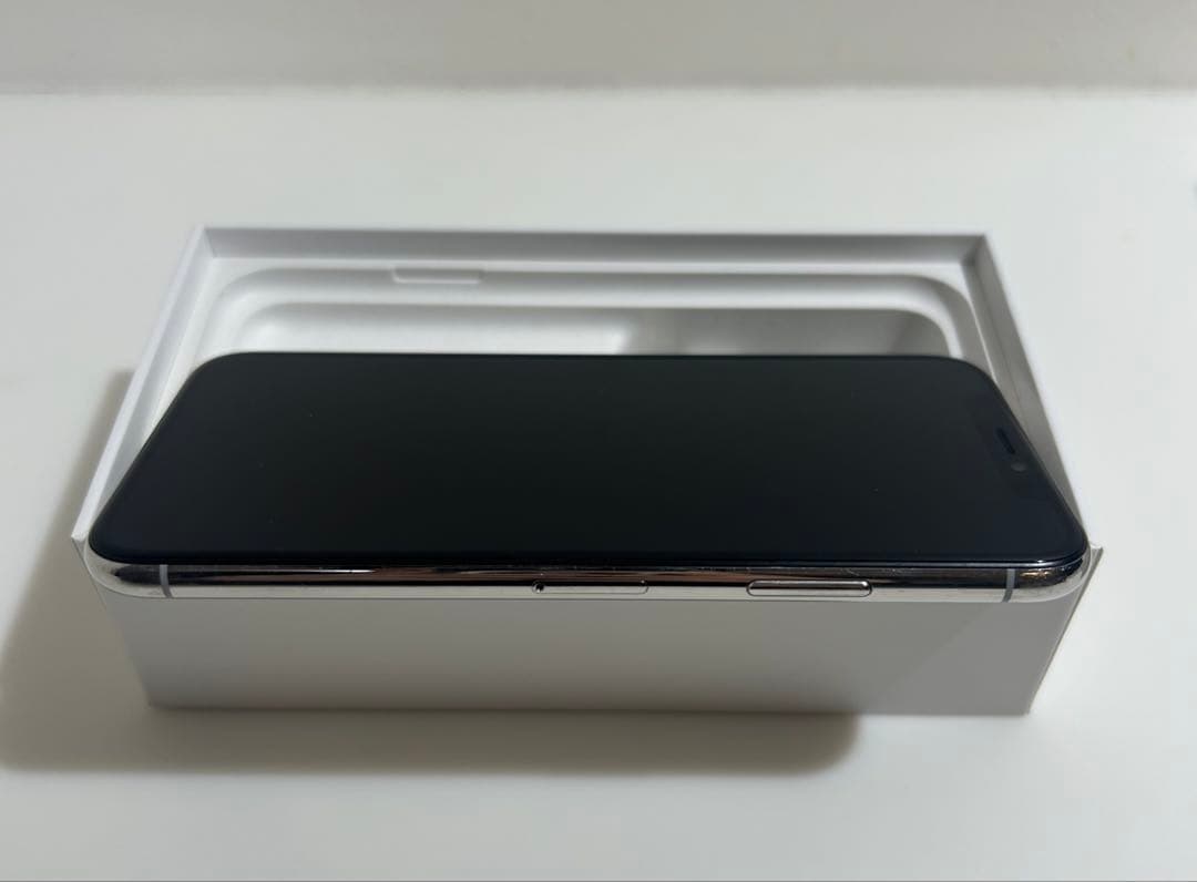 iPhone X 256GB ホワイト　ケーブル付き