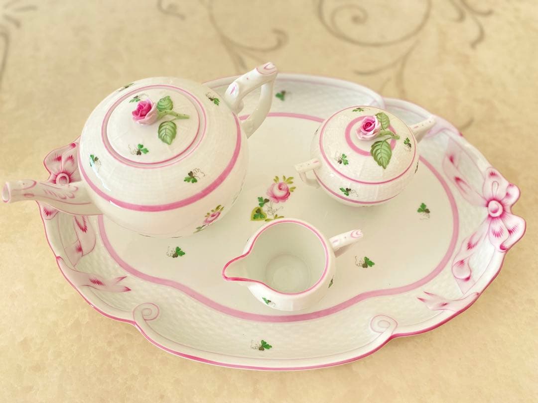 ヘレンド　ウィーンの薔薇　食器16点セット