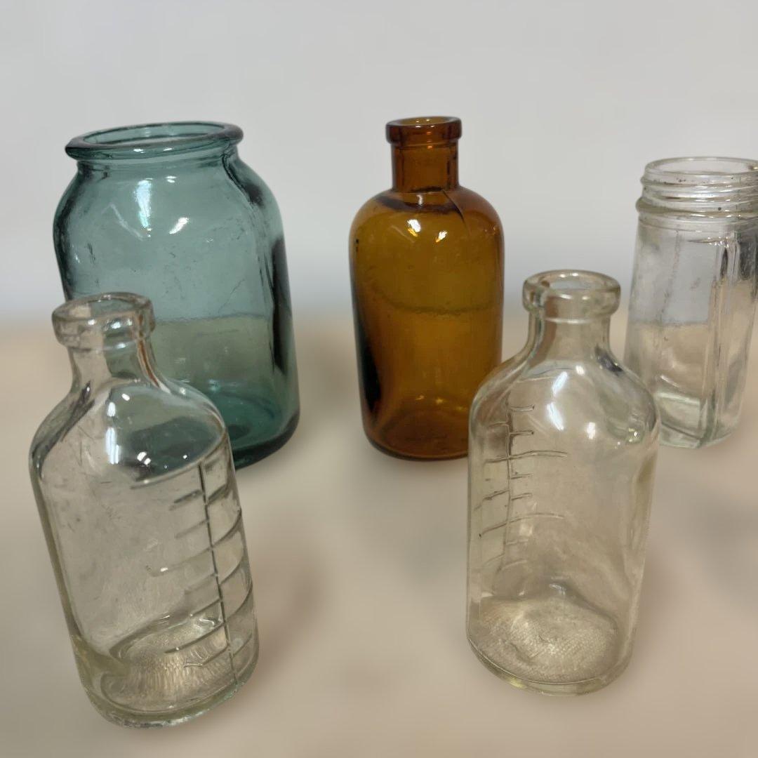 MR-448A ガラス瓶 8個セット　レトロ　アンティーク　コレクション　瓶