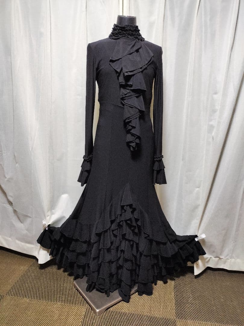 【丈長め】フラメンコ用ブラックセットアップ4段フリル