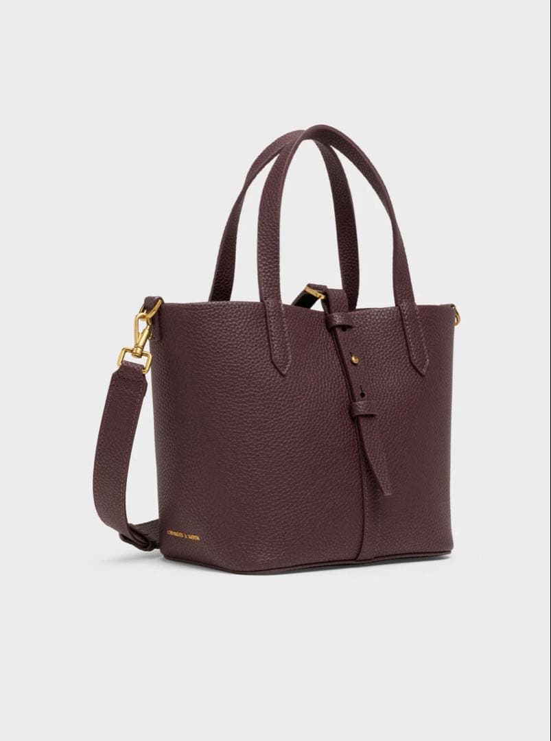 CHARLES&KEITH ベリルリサイクルレザーバケツバッグワインベリーレッド