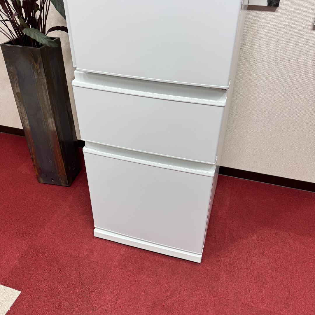 都内23区配送無料　超美品3ドア冷蔵庫2024年製　330L　MR-C33K-W