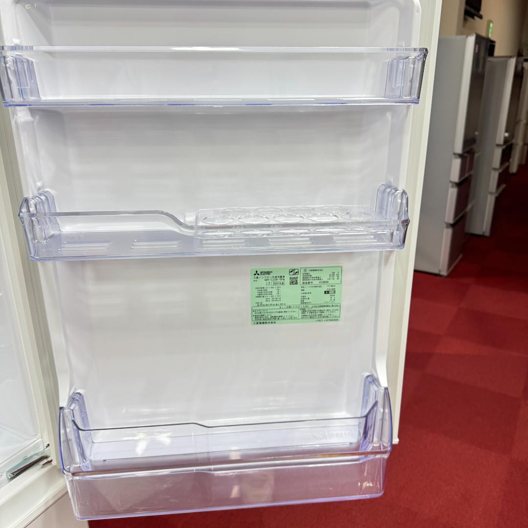 都内23区配送無料　超美品3ドア冷蔵庫2024年製　330L　MR-C33K-W