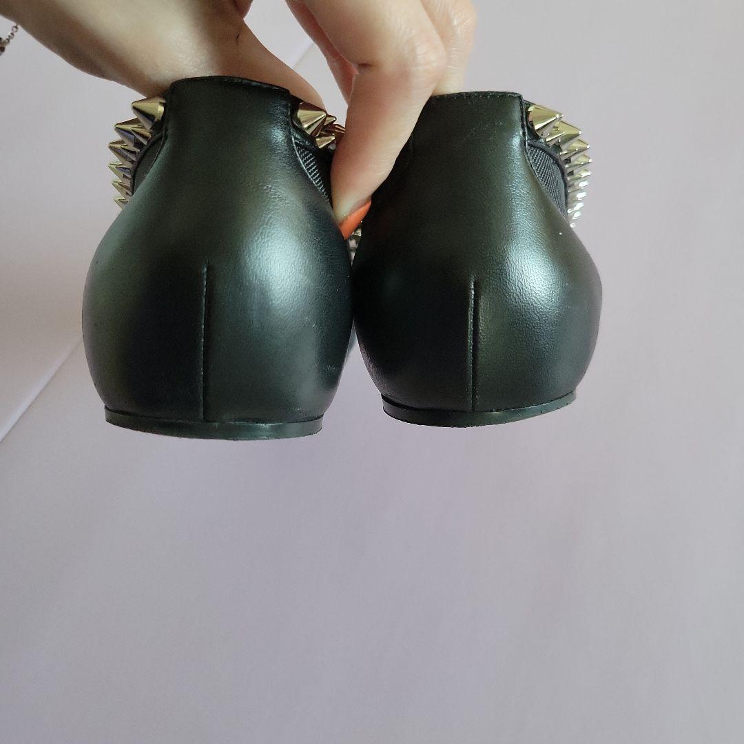 ルブタン　フラットシューズ