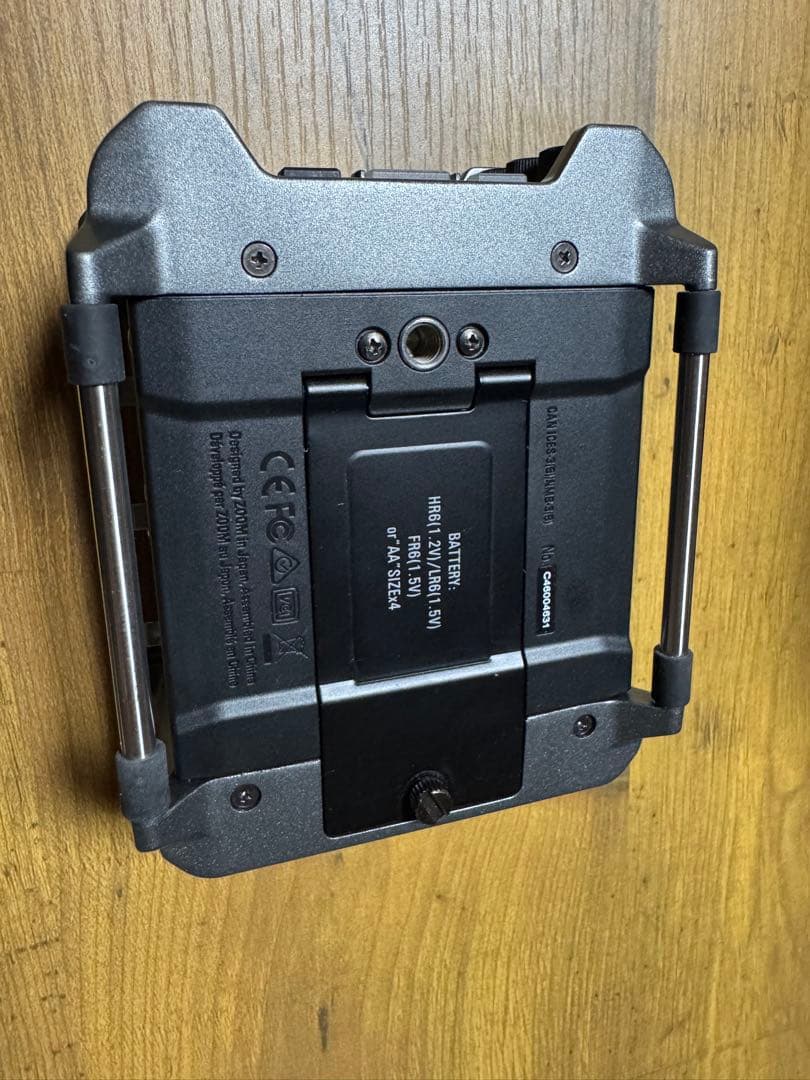 ZOOM F6 マルチトラックフィールドレコーダー