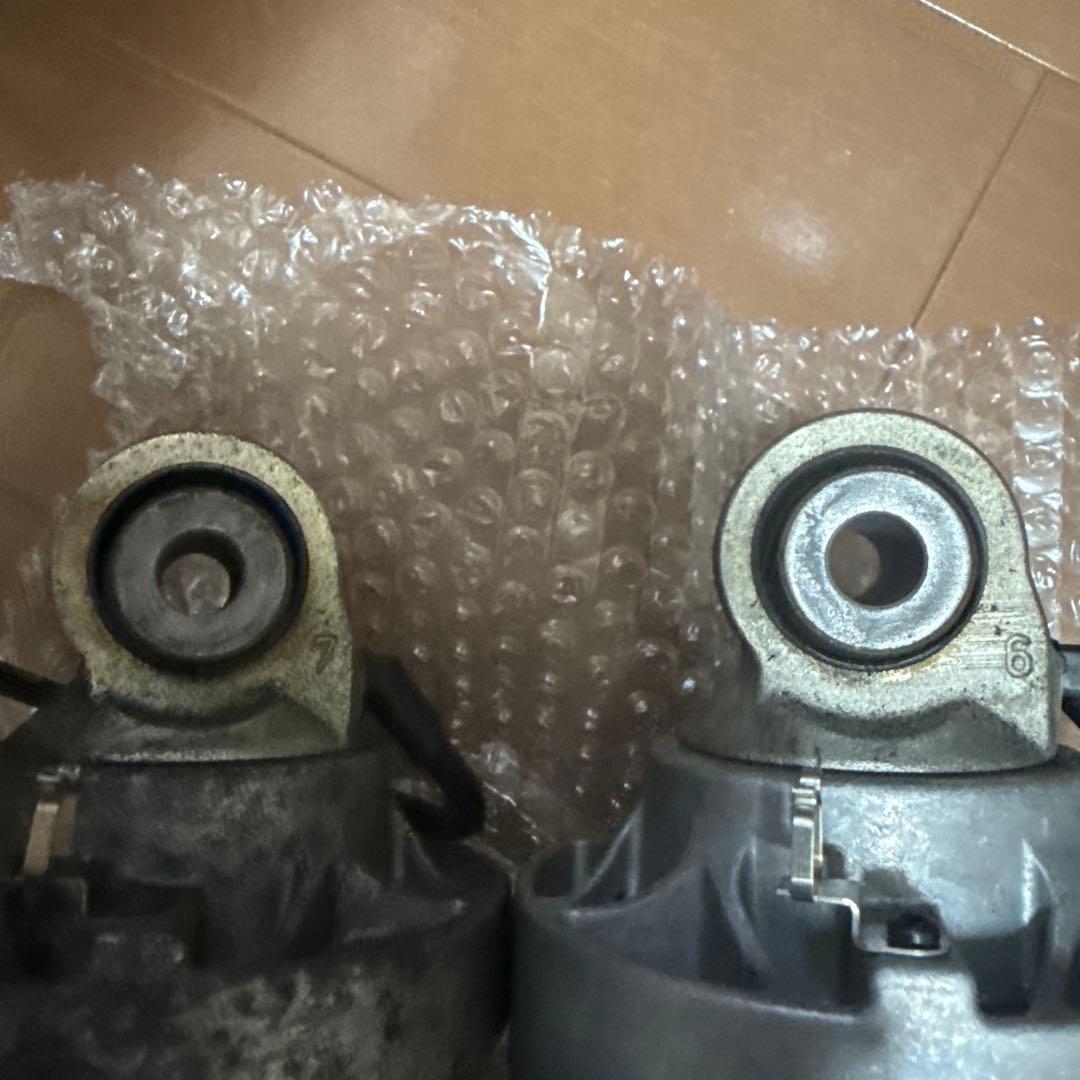 タ*ツ様 アウディR8 純正サスペンション　一台分