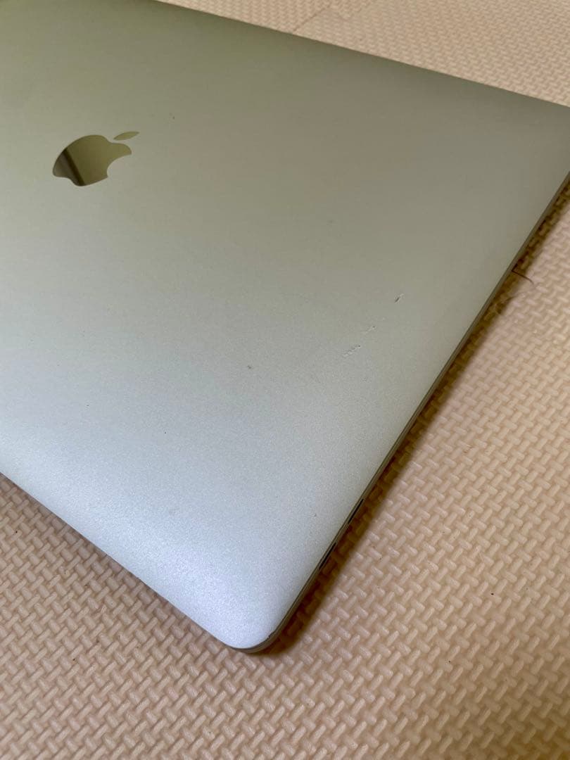 MacBook本体 MacBook Pro 2019 15.4\" i7/32GB/SSD 1T
