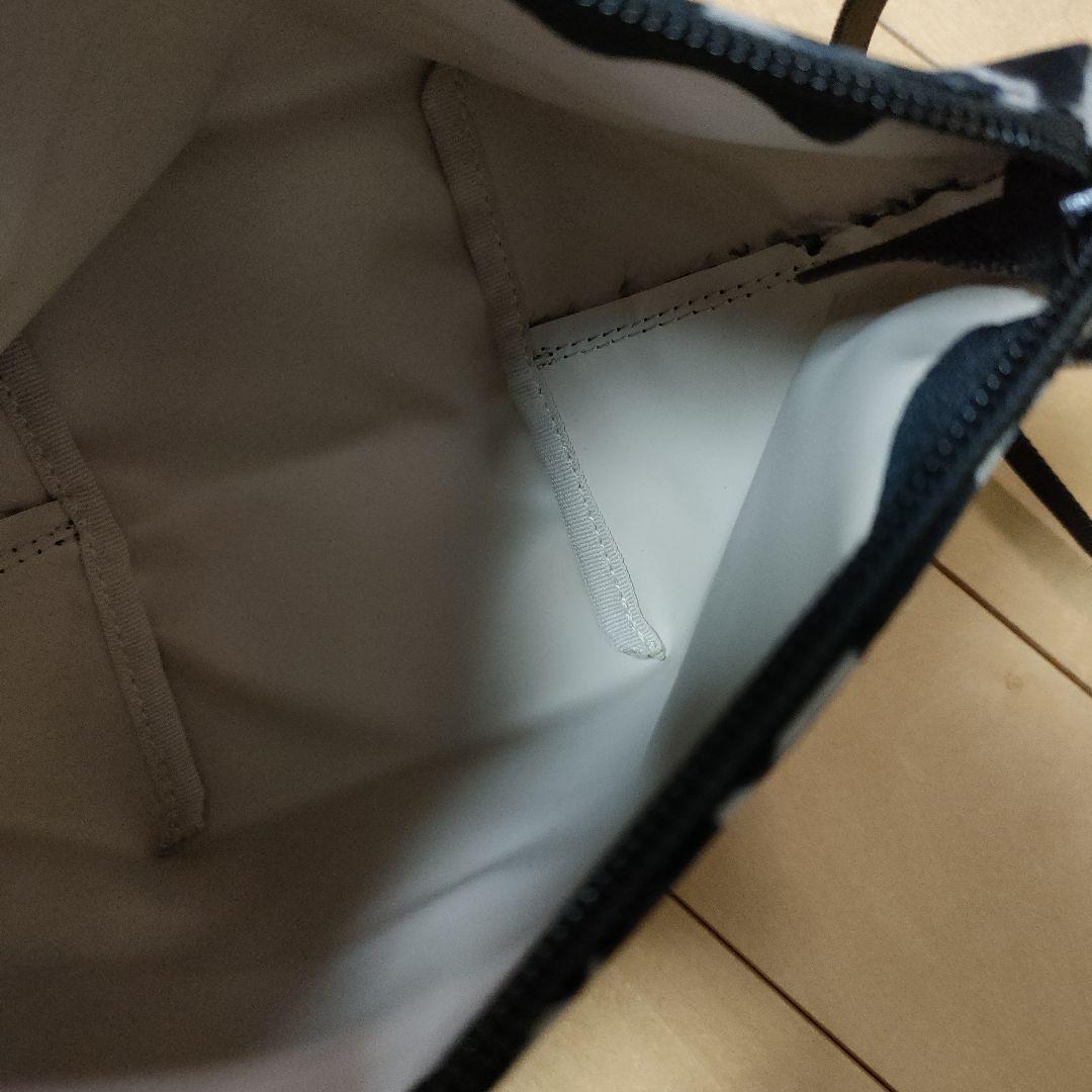 エルベシャプリエ ナイロン舟型ショルダーバッグS パンサーブラン レオパ