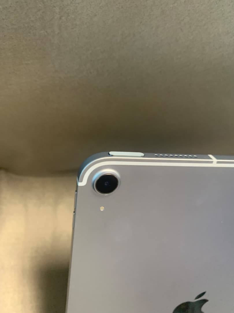 美品 iPad Air 第4世代 64GB Wi-Fi +Cellular版