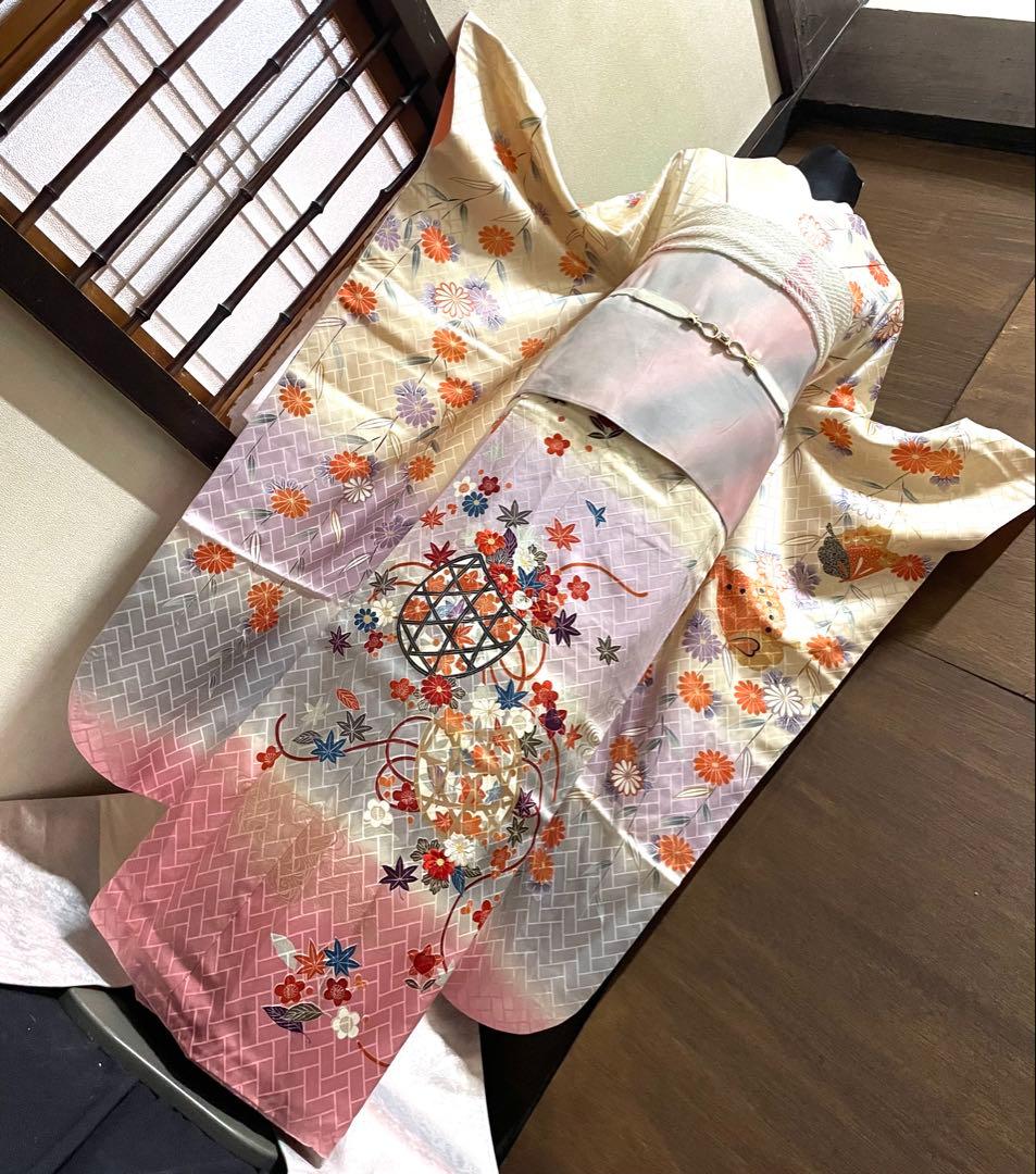 振袖 フルセット6点サイズS〜M 刺繍　飾花文　暈し染め　金糸　金彩　正絹