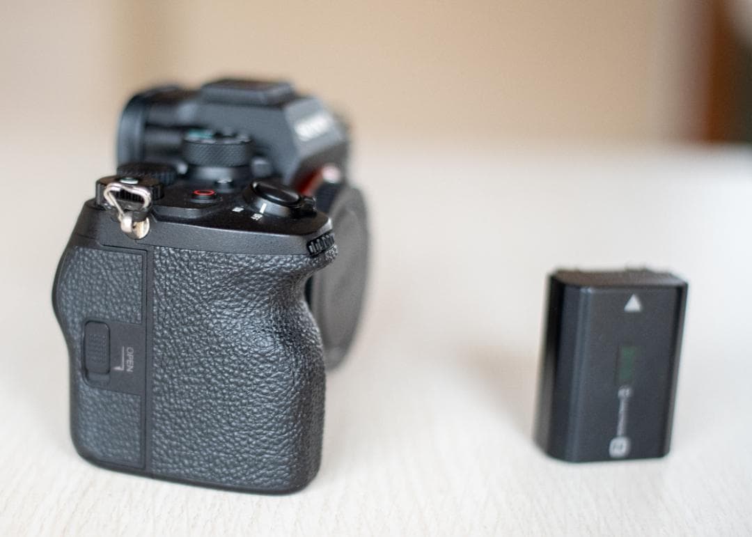 美品！SONY A7M4ボディー