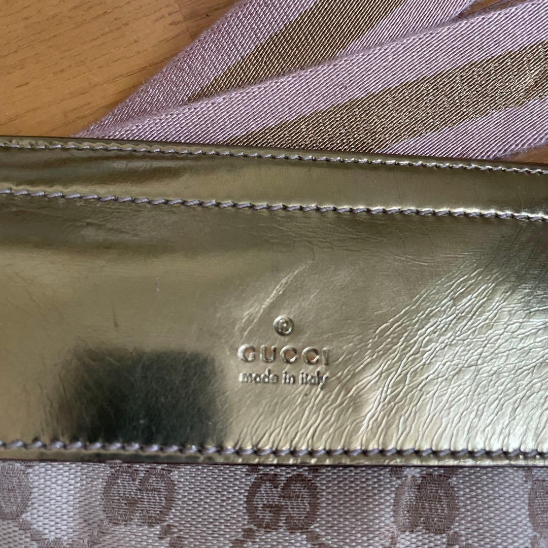 GUCCI ベージュ ボディバッグ