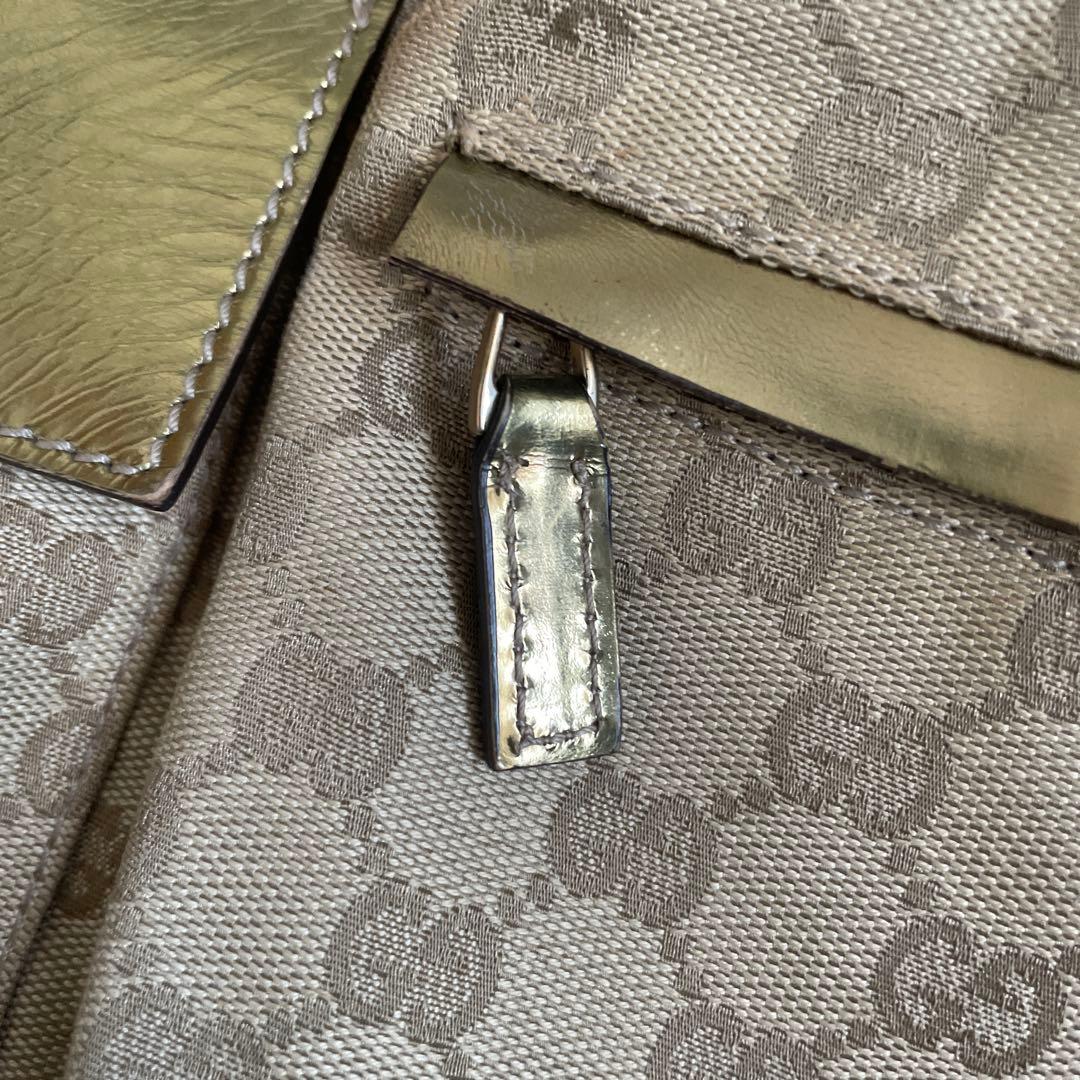 GUCCI ベージュ ボディバッグ