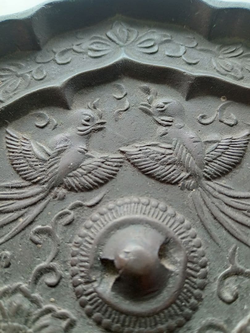 和鏡（古鏡）　唐草鳳凰八稜鏡　室町時代（前期）