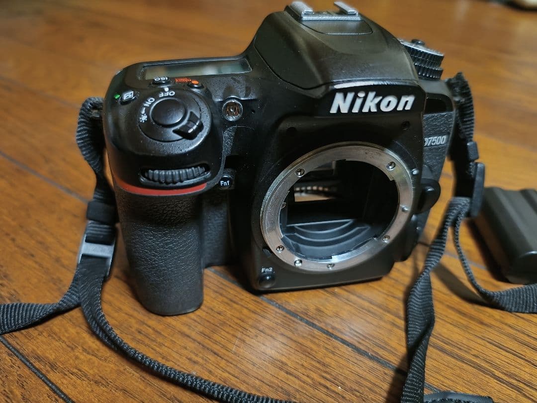 【値下げ中】Nikon D7500 デジタル一眼レフカメラ 本体、レンズ1個、他