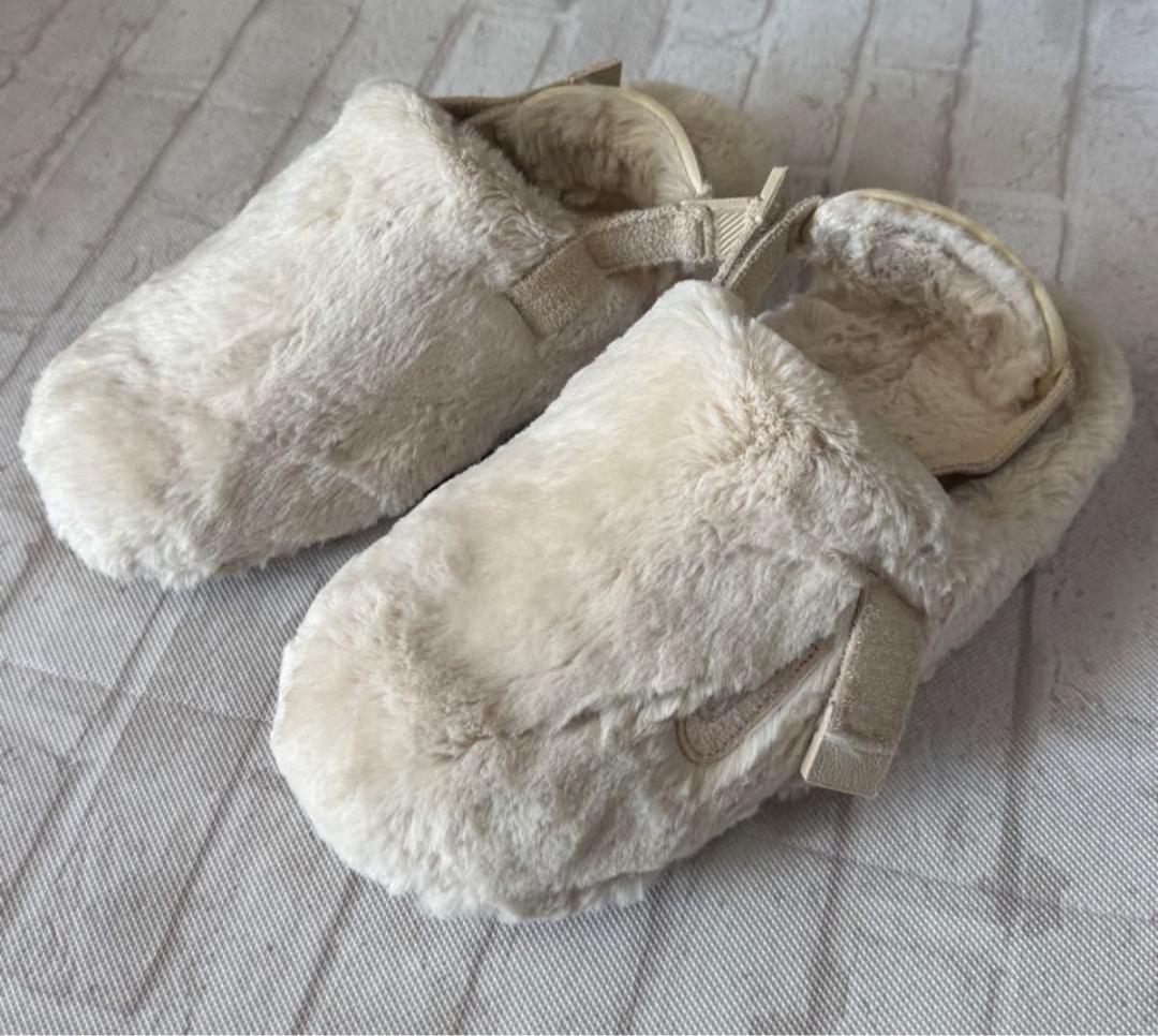 新品 24㎝ ナイキ W CALM MULE ファー NIKE サンダル