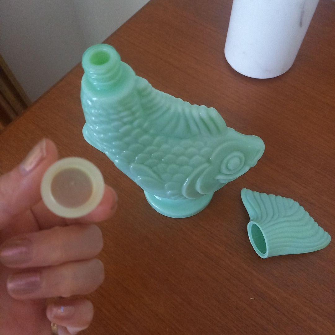 本日のみ、値下げ❕激レア❕　AVON ボトル　ジェダイカラー