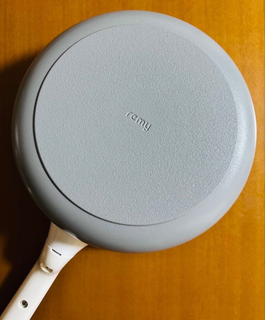 【新品未使用】レミパンプラス IH • ガス火 対応 24cm 深型 ホワイト