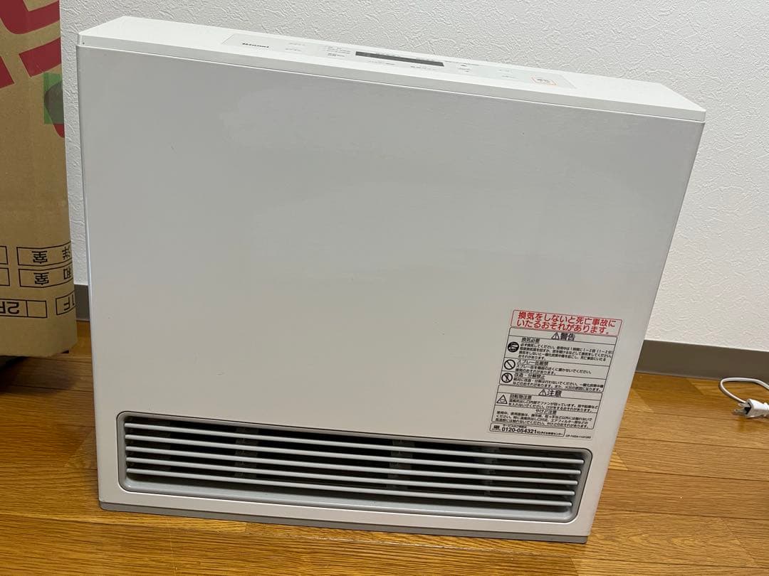 Rinnai ガスファンヒーター都市ガス　2シーズンのみ使用　梱包発送たのメル便