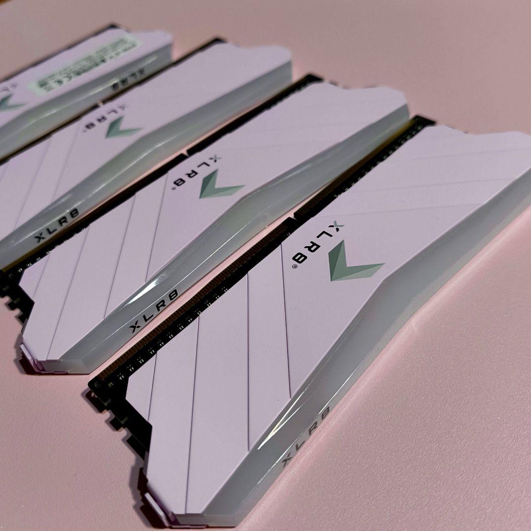 PNY XLR8 DDR4 32GB 3200MHz メモリ 8GB×4 ピンク