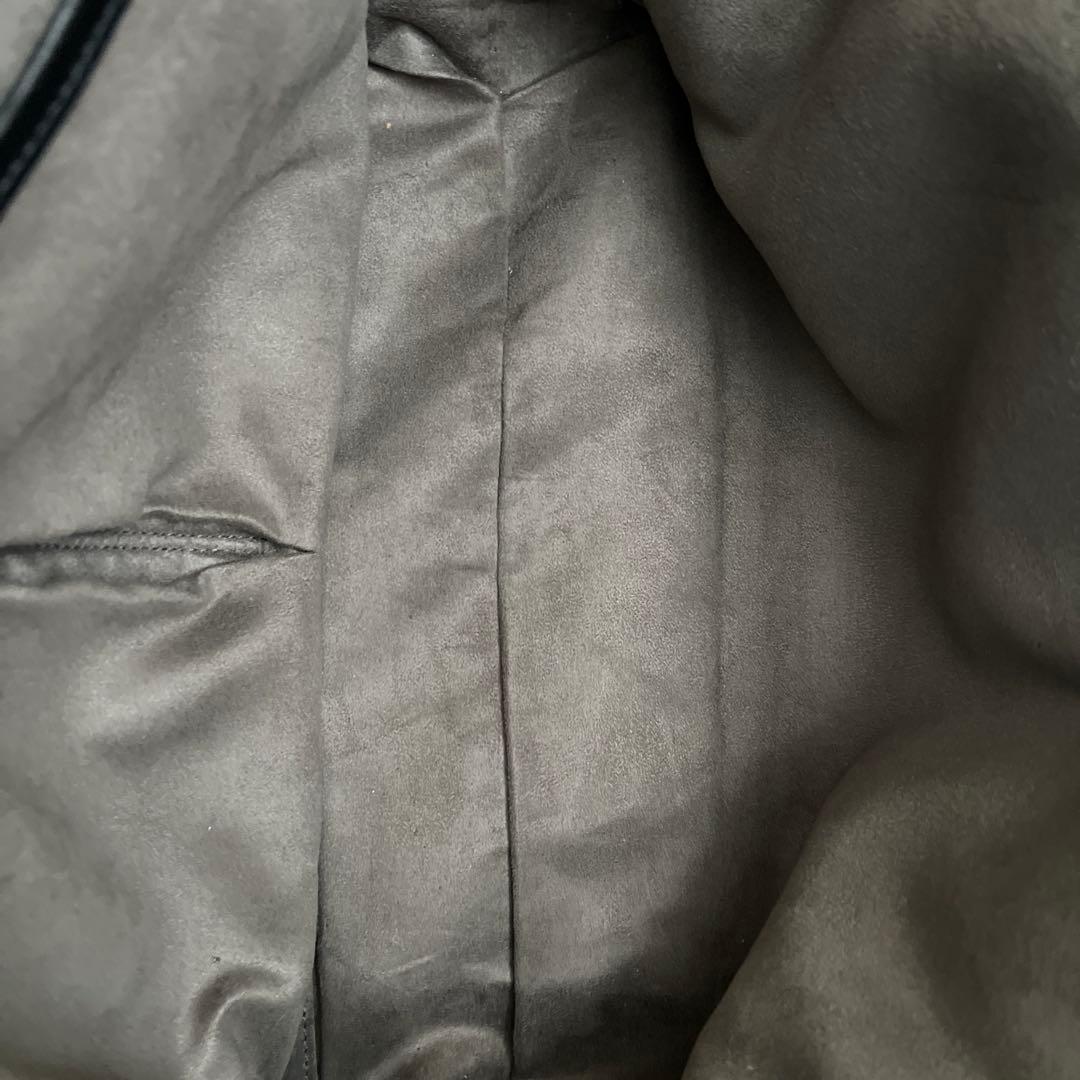 ペッレモルビダ　メイデンボヤージュ　ビジネスバッグ