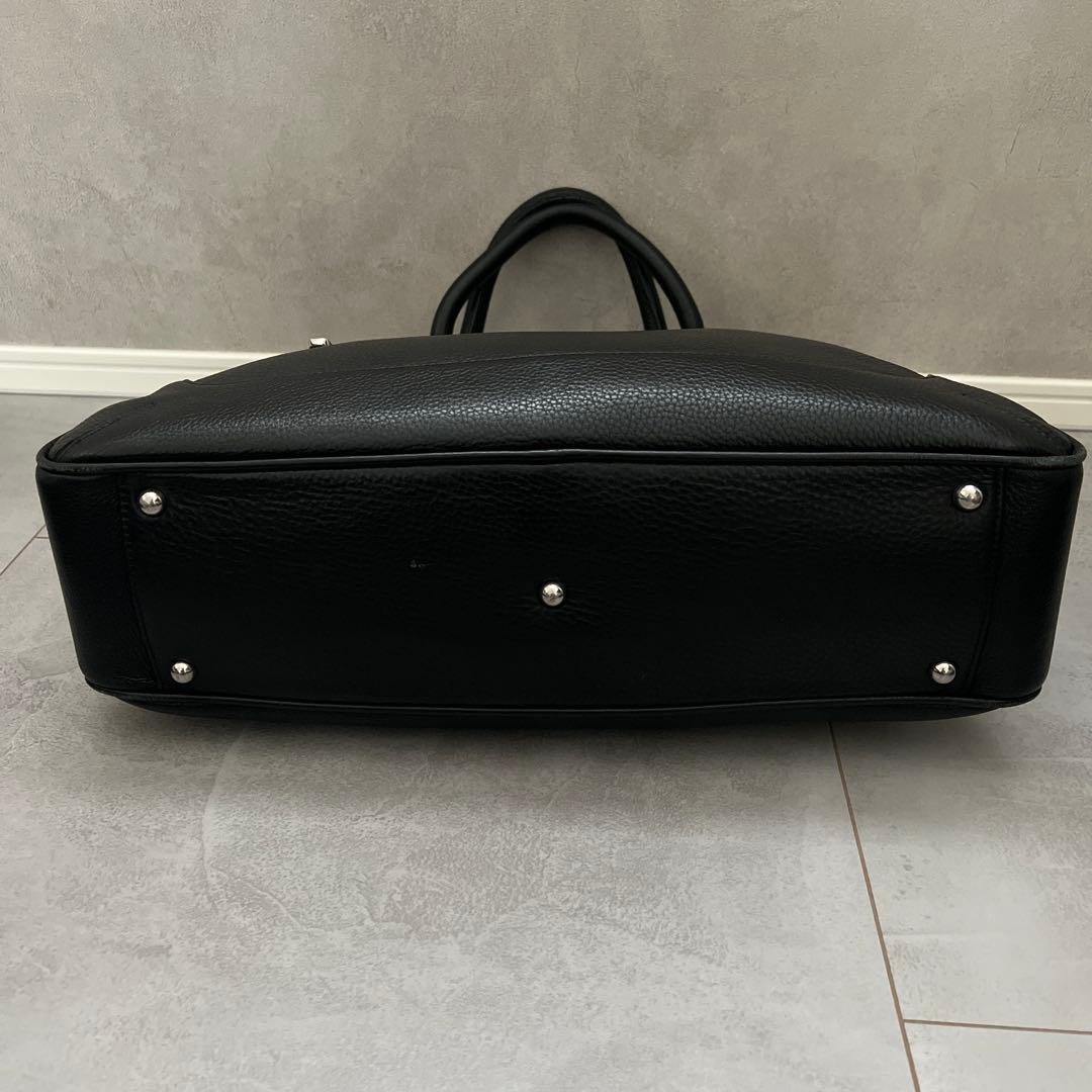 ペッレモルビダ　メイデンボヤージュ　ビジネスバッグ