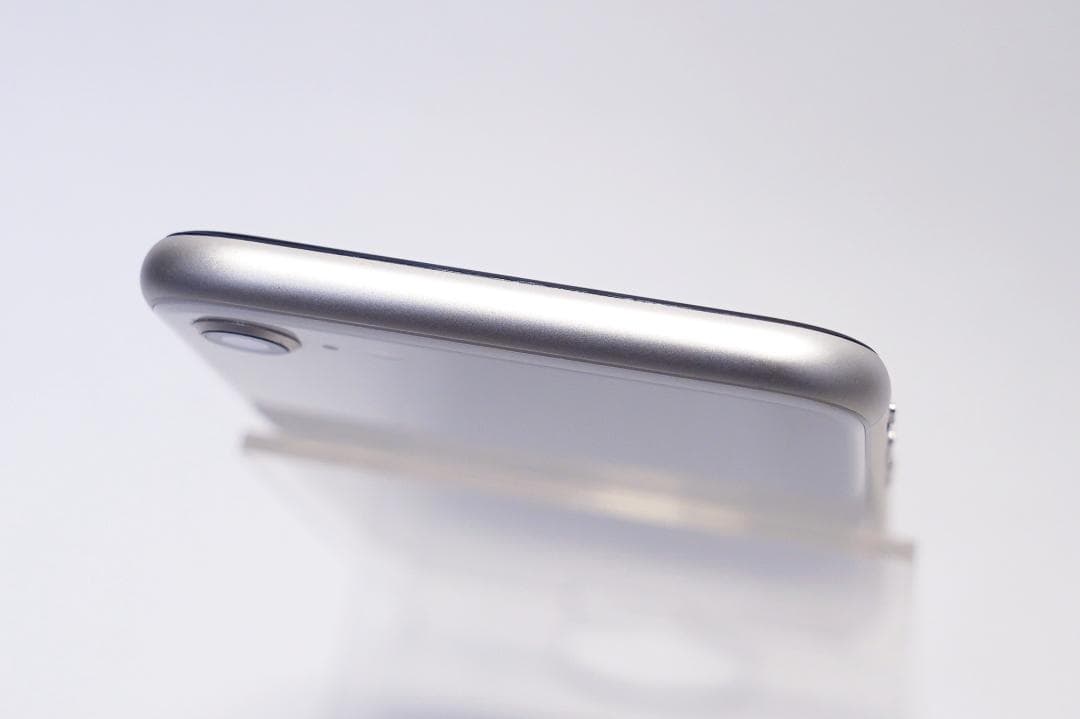 【即日発送】iPhone SE 第3世代 SIMフリー 64GB スターライト