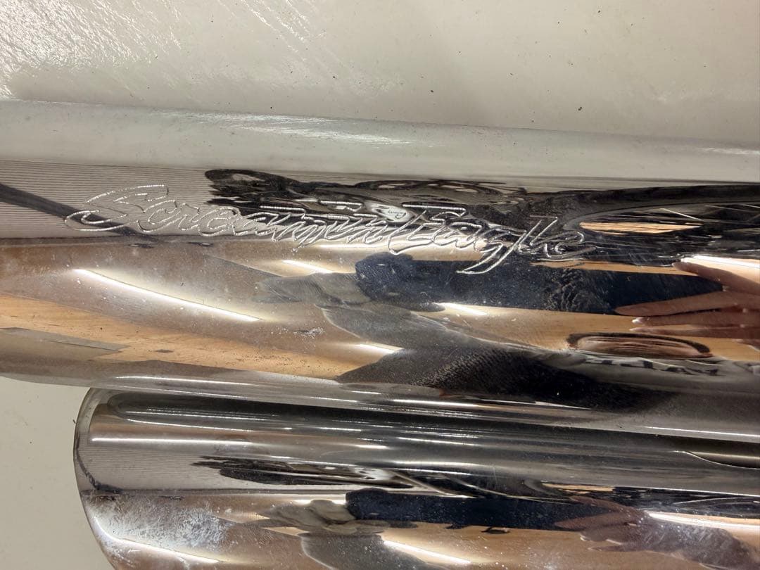 Screamin' Eagle ハーレー　V-Rod VRSCA マフラー