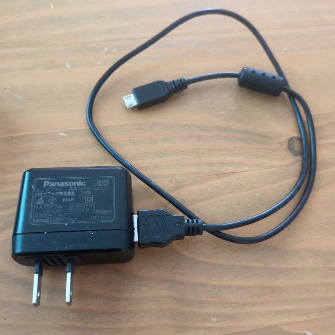 値下げ！Panasonic LUMIX DC-GF10 デジタルカメラ本体充電器