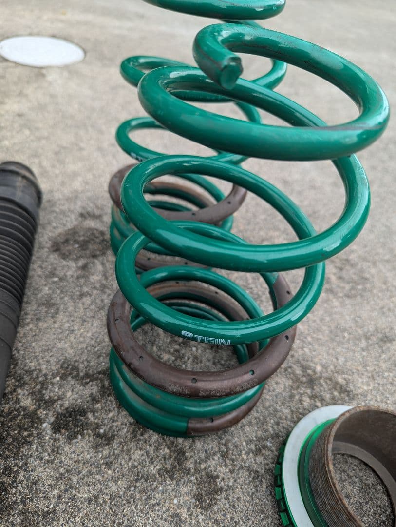 プリウスα テイン ストリートフレックス 車高調 street flex