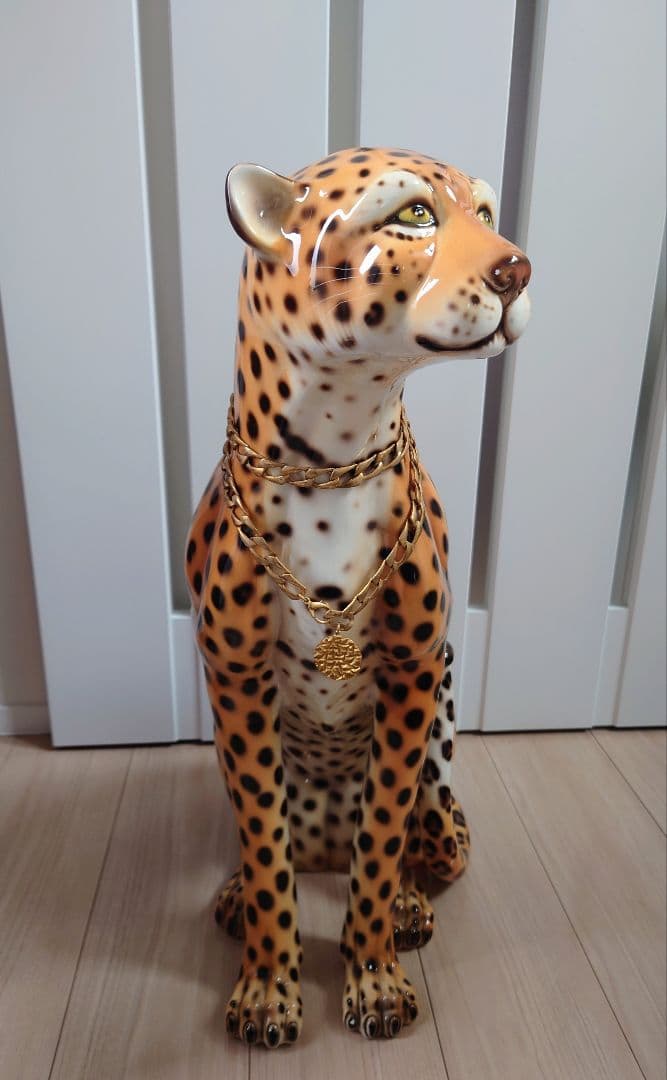 イタリア製　チーターの置き物　高さ約65cm　インテリア　オブジェ