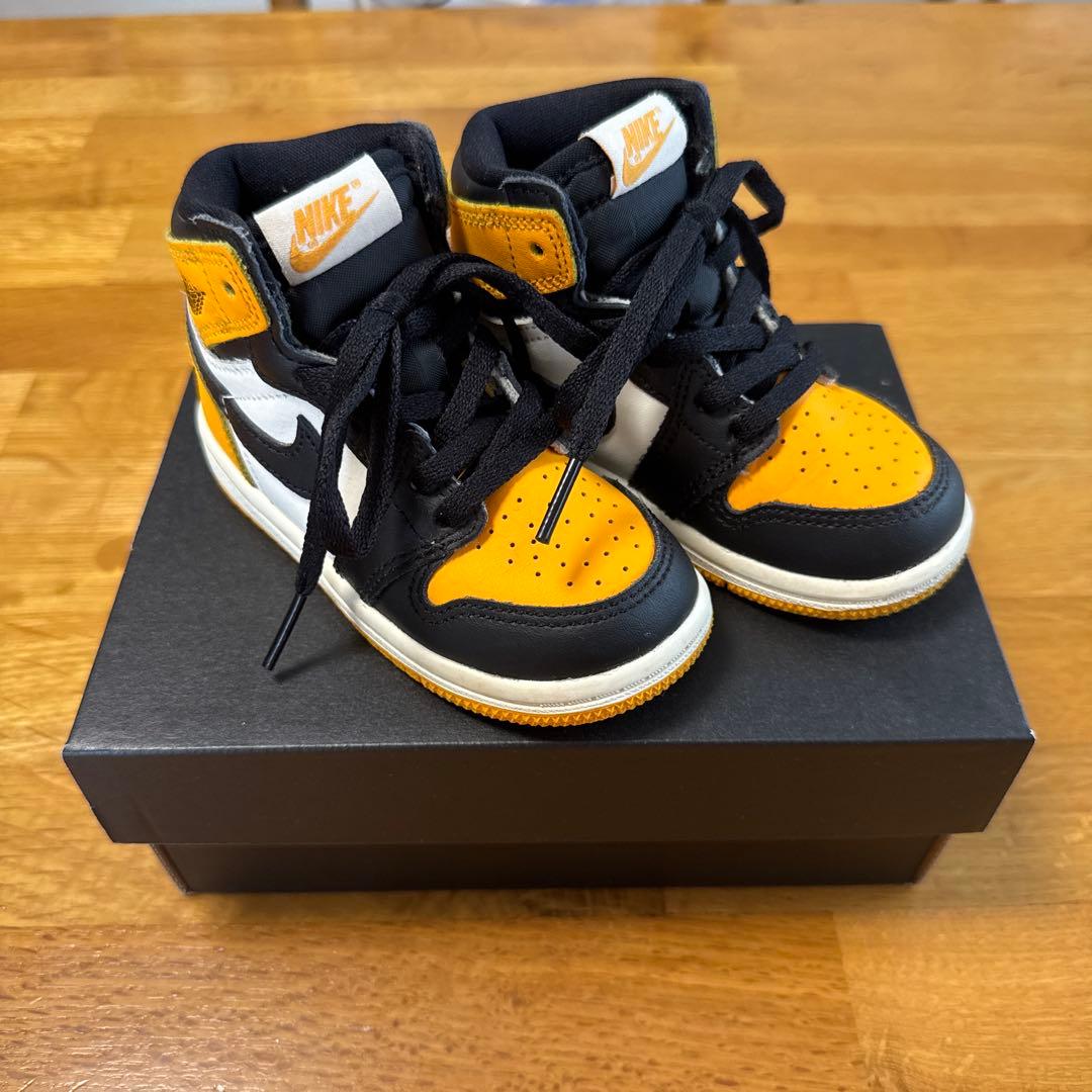 NIKE スニーカー オレンジ ブラック　ハロウィン