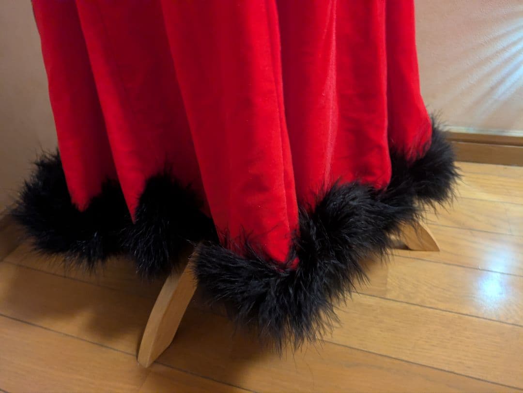 社交ダンスドレス 黒と赤 花の装飾スタンダードドレス